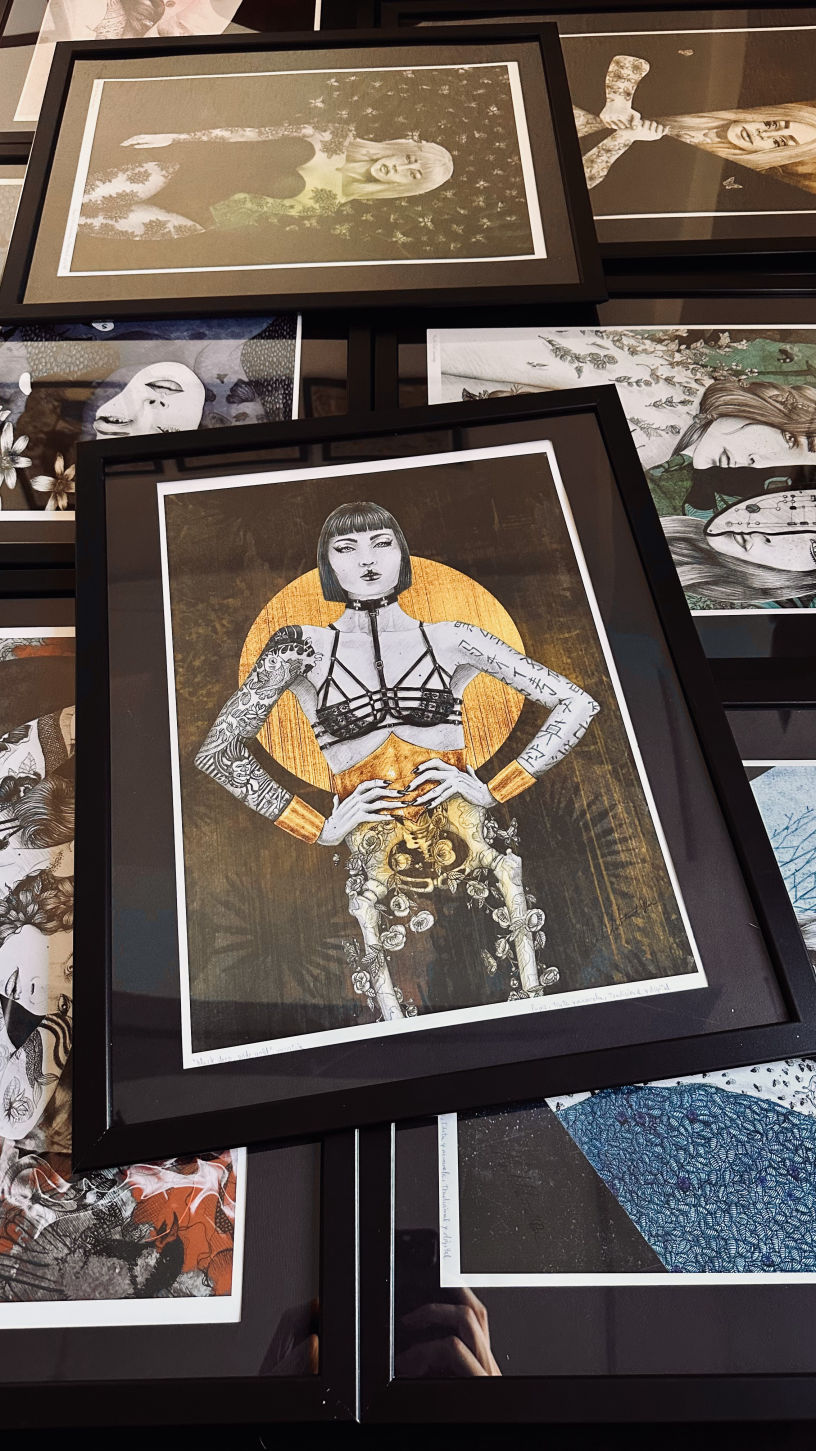 ilustración black pride deep gold